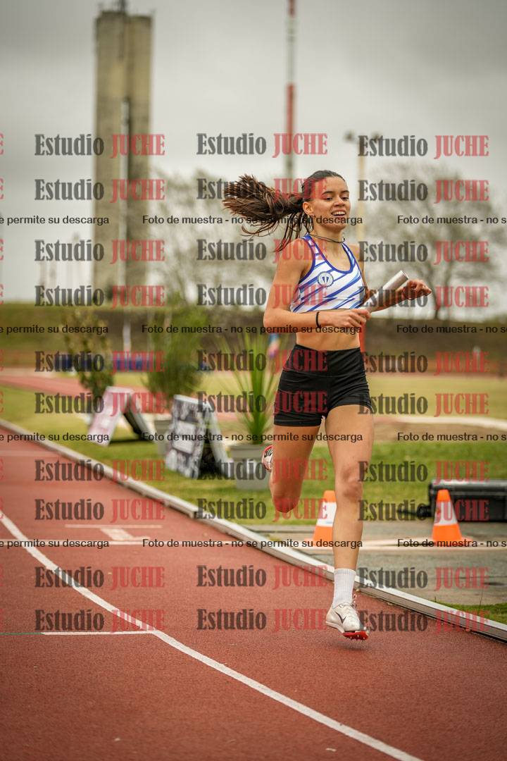 Fotos de las postas 4x400 m llanos de mujeres