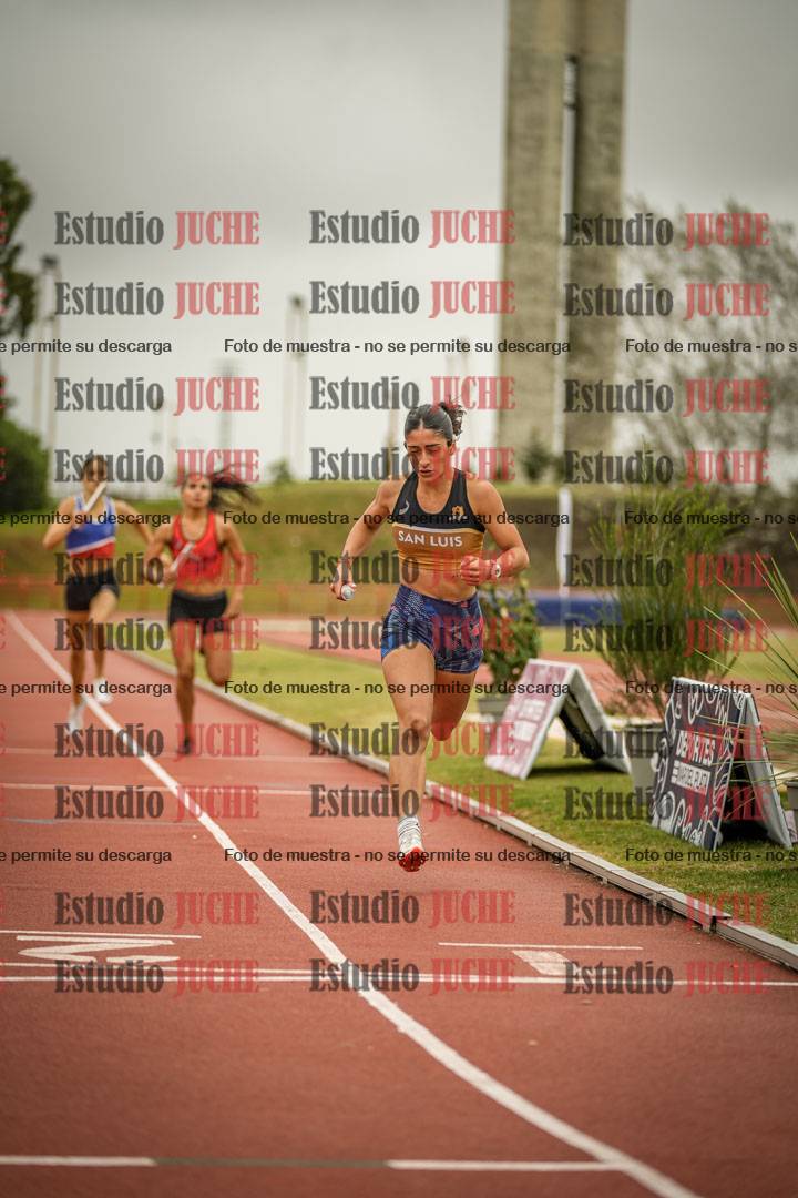 Fotos de las postas 4x400 m llanos de mujeres