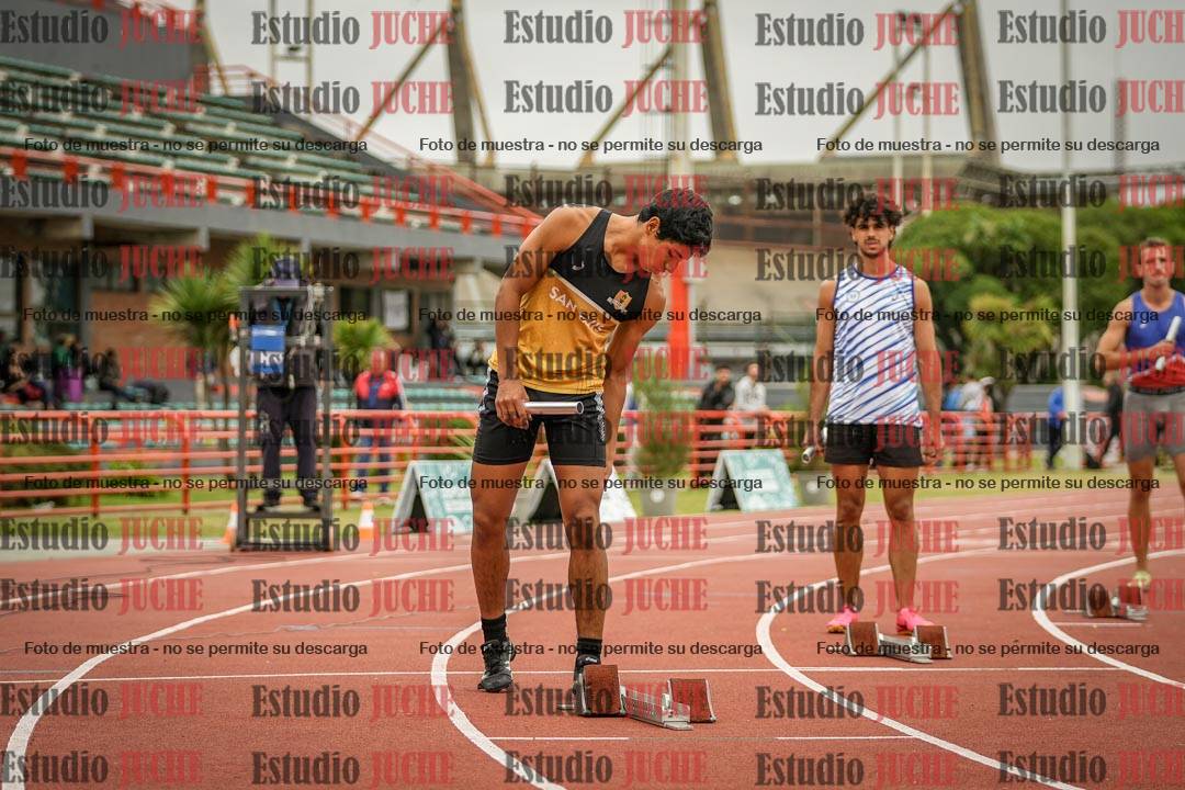 Fotos de las postas 4x400 m llanos de varones