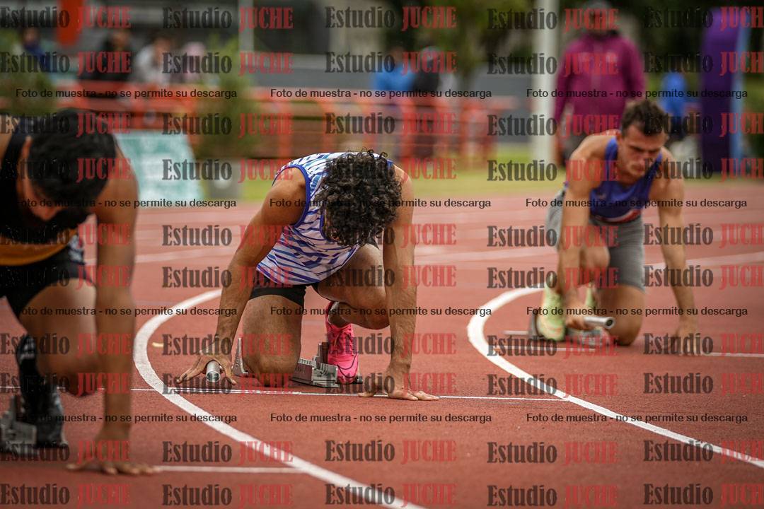 Fotos de las postas 4x400 m llanos de varones