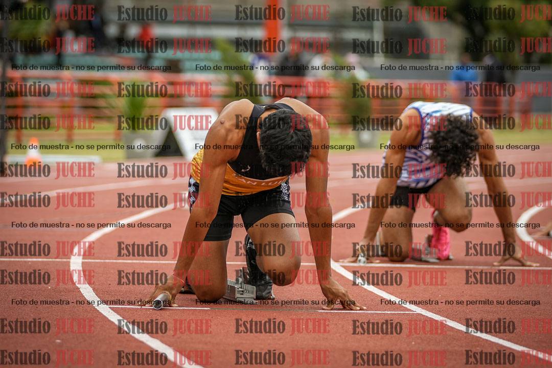 Fotos de las postas 4x400 m llanos de varones