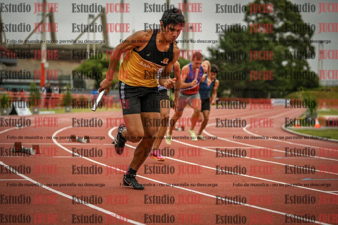 Fotos de las postas 4x400 m llanos de varones