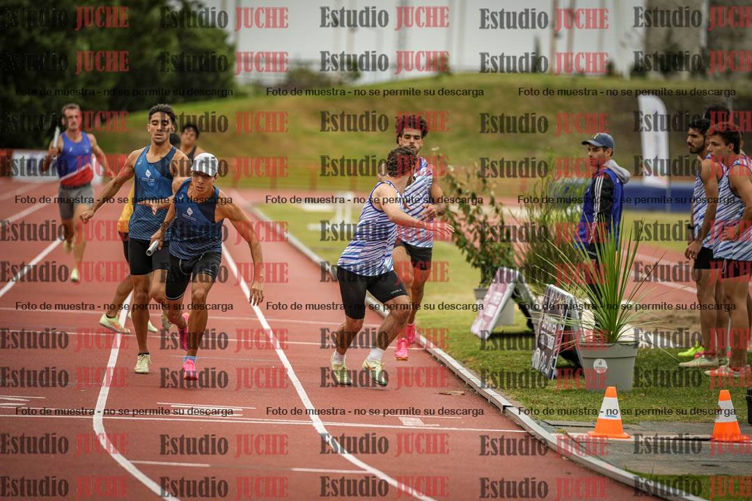 Fotos de las postas 4x400 m llanos de varones