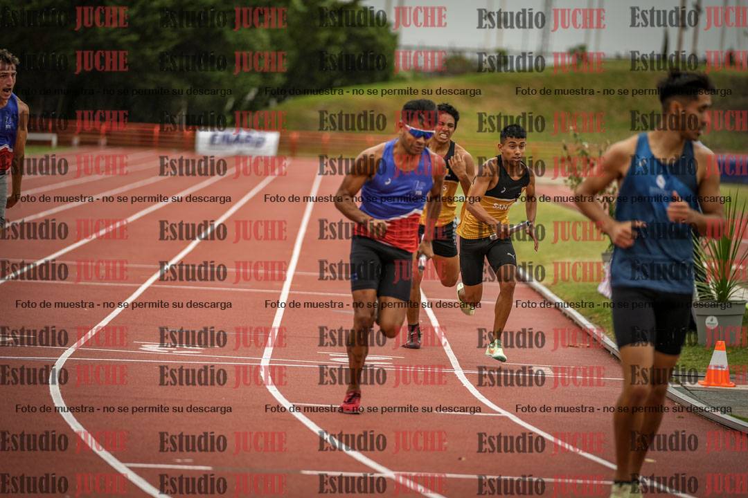 Fotos de las postas 4x400 m llanos de varones
