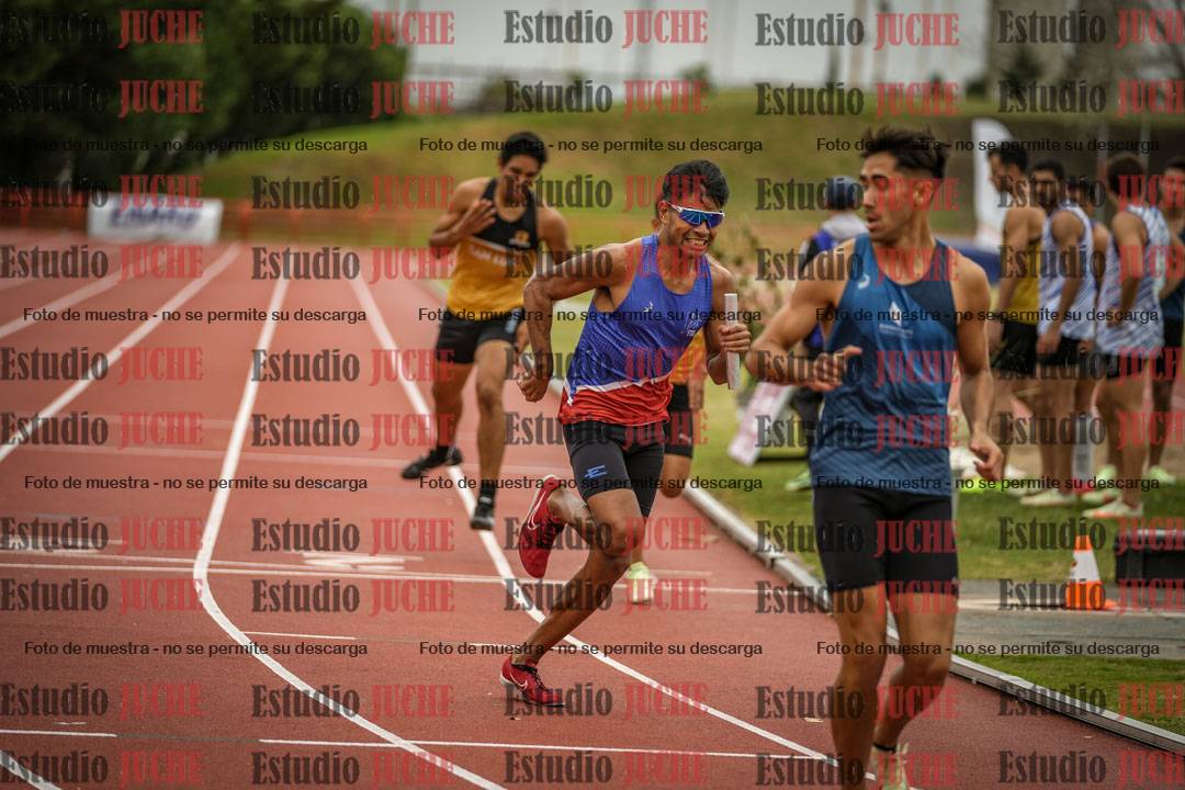 Fotos de las postas 4x400 m llanos de varones