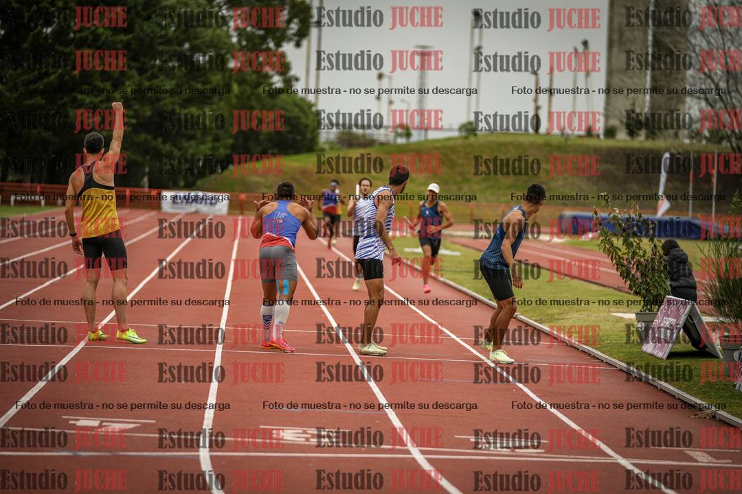 Fotos de las postas 4x400 m llanos de varones