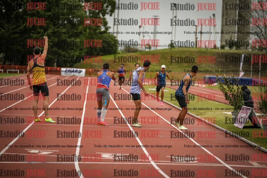 Fotos de las postas 4x400 m llanos de varones
