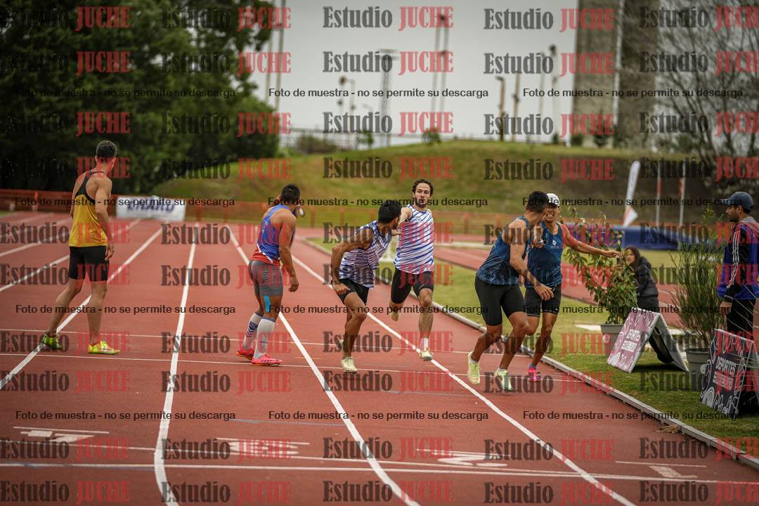 Fotos de las postas 4x400 m llanos de varones