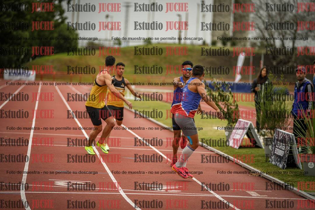 Fotos de las postas 4x400 m llanos de varones