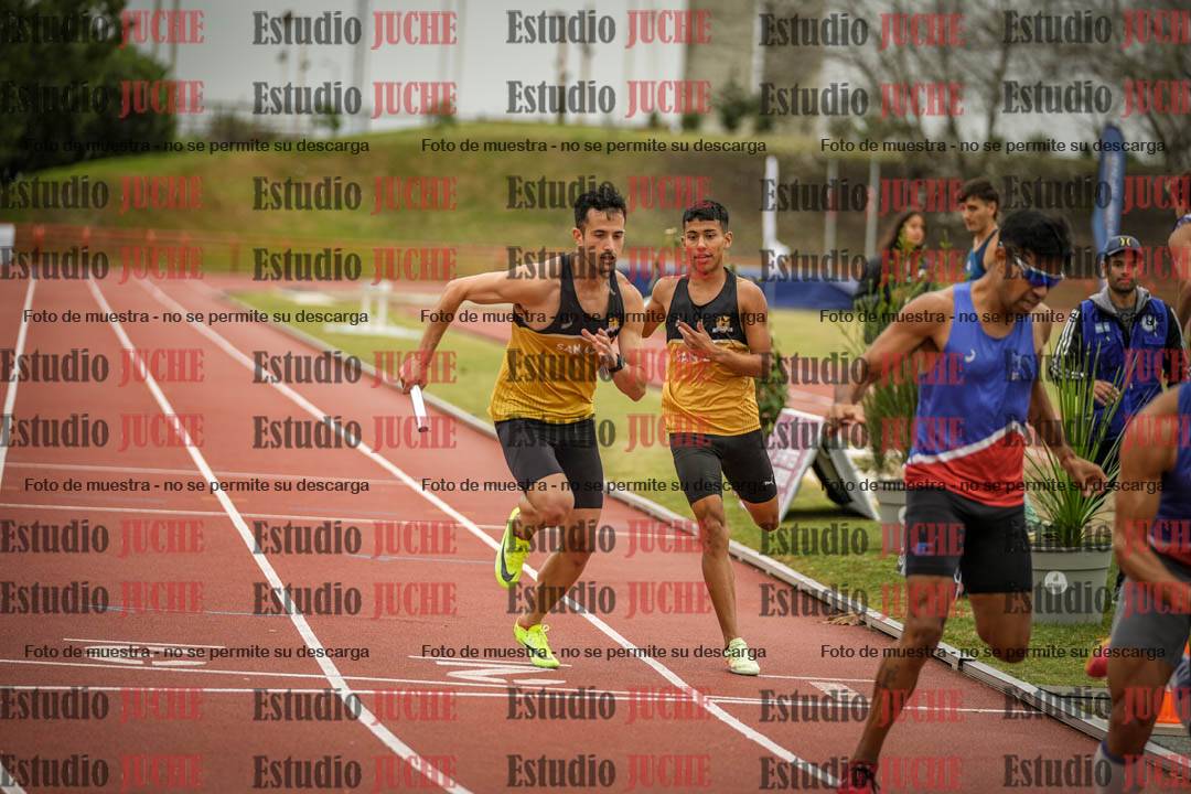 Fotos de las postas 4x400 m llanos de varones