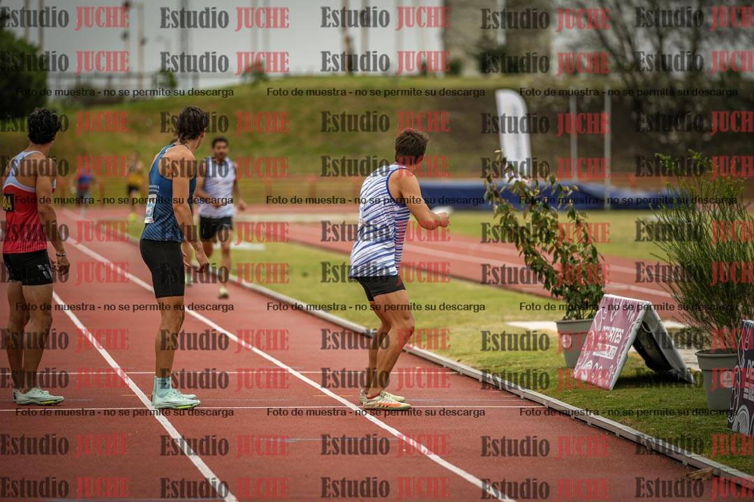 Fotos de las postas 4x400 m llanos de varones