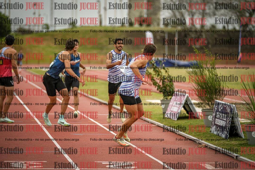 Fotos de las postas 4x400 m llanos de varones
