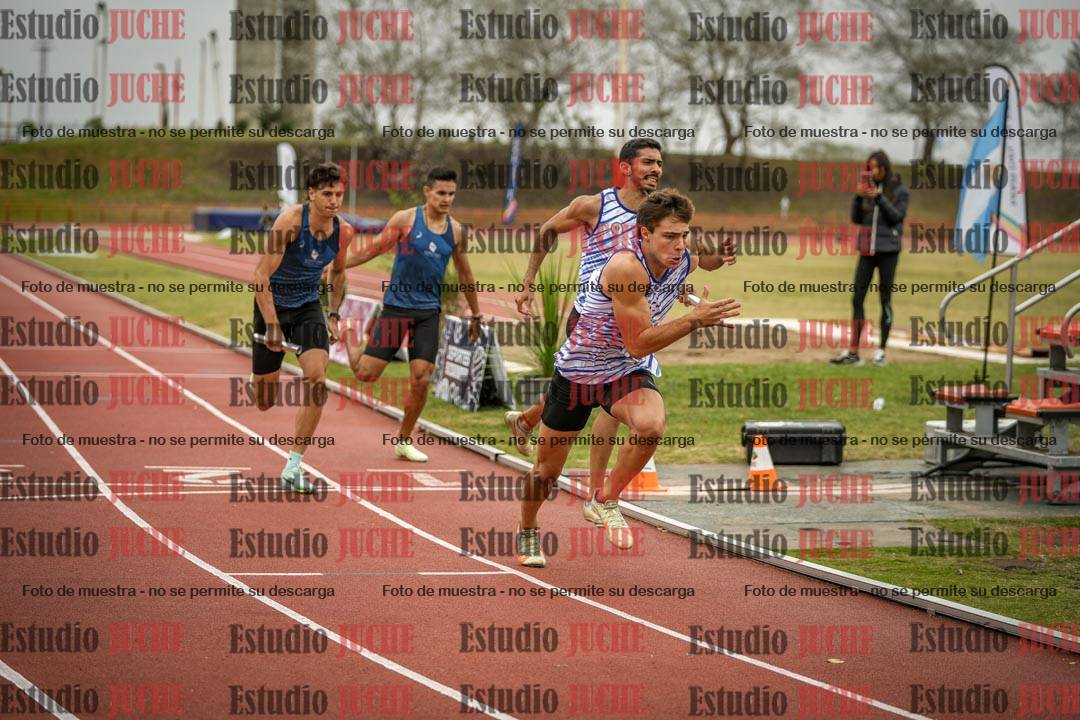 Fotos de las postas 4x400 m llanos de varones