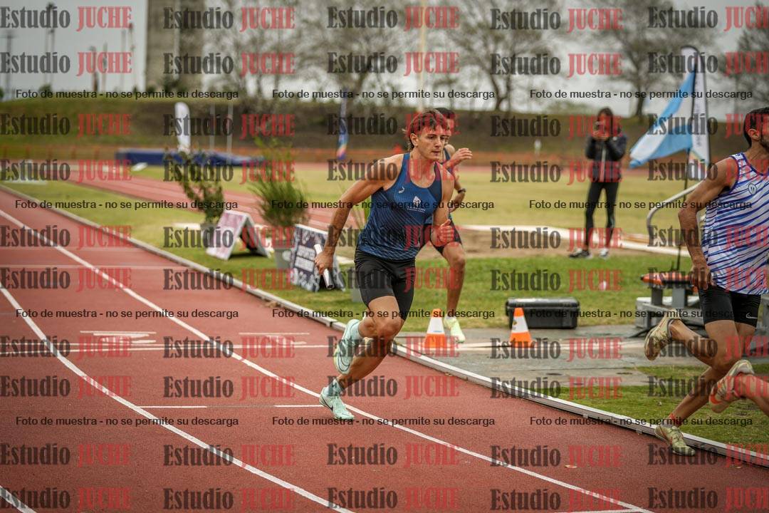 Fotos de las postas 4x400 m llanos de varones