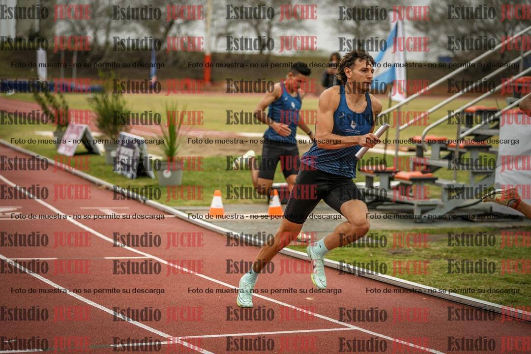 Fotos de las postas 4x400 m llanos de varones