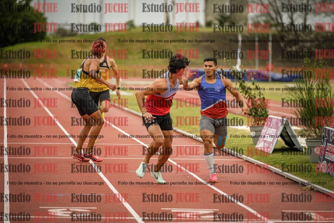Fotos de las postas 4x400 m llanos de varones