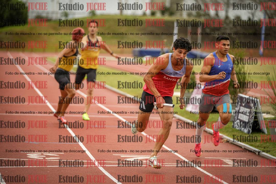 Fotos de las postas 4x400 m llanos de varones