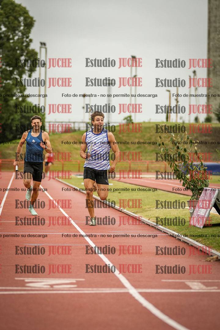 Fotos de las postas 4x400 m llanos de varones