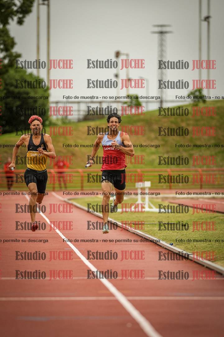 Fotos de las postas 4x400 m llanos de varones