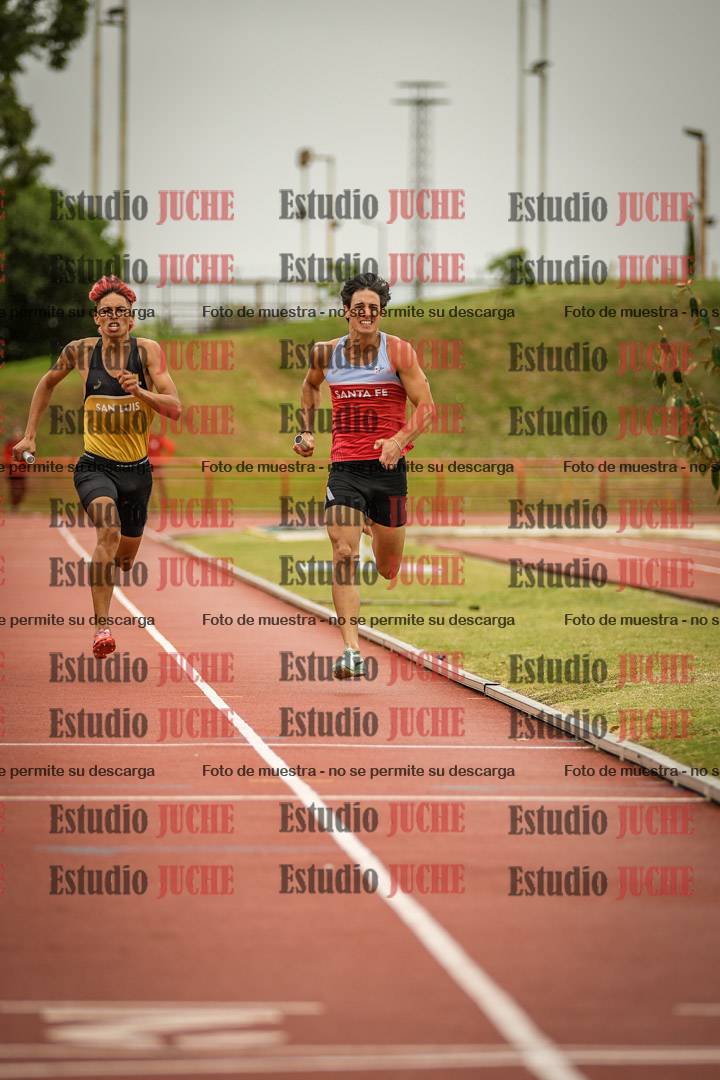 Fotos de las postas 4x400 m llanos de varones
