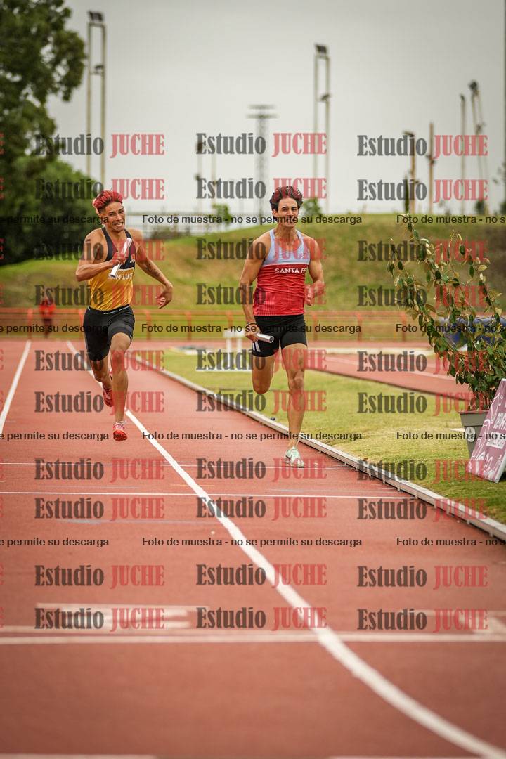 Fotos de las postas 4x400 m llanos de varones