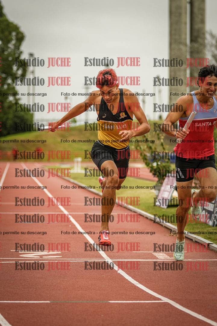 Fotos de las postas 4x400 m llanos de varones