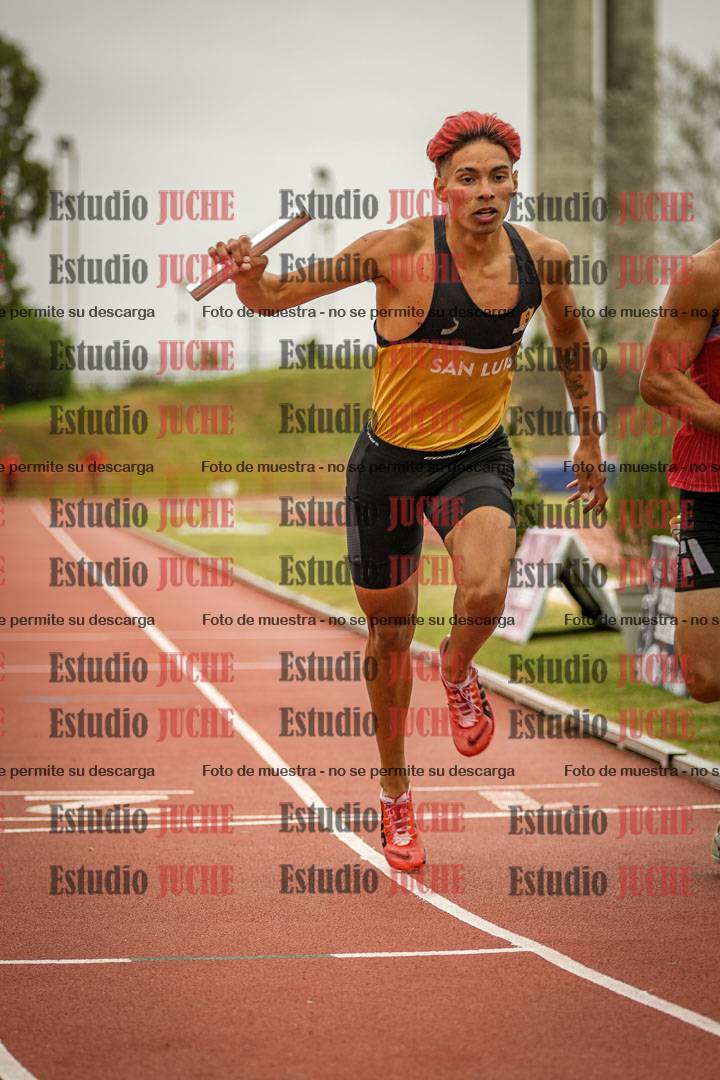 Fotos de las postas 4x400 m llanos de varones