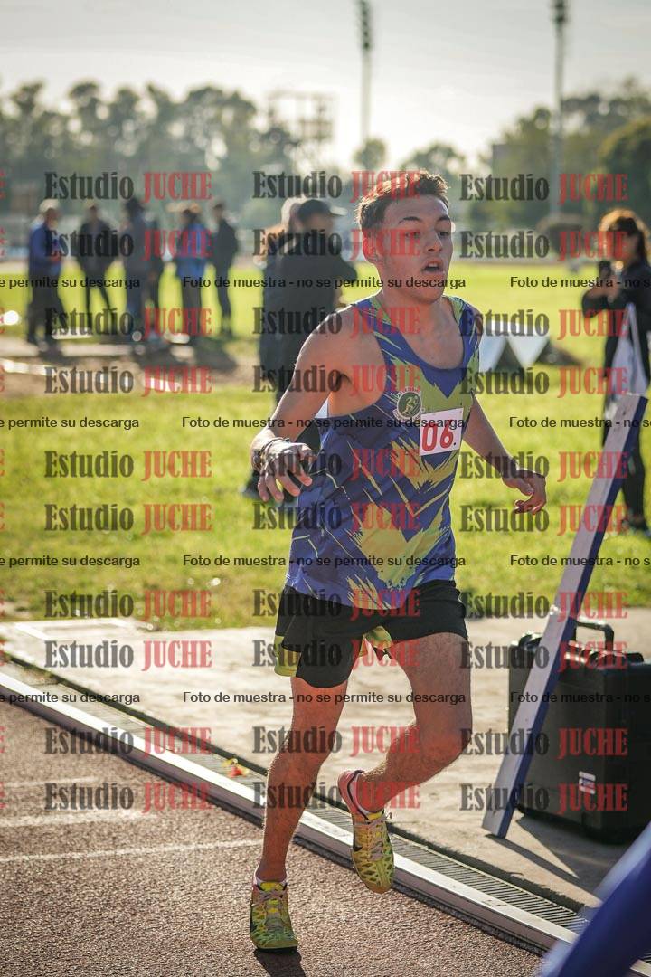 Fotos de los 2400 m llanos de varones