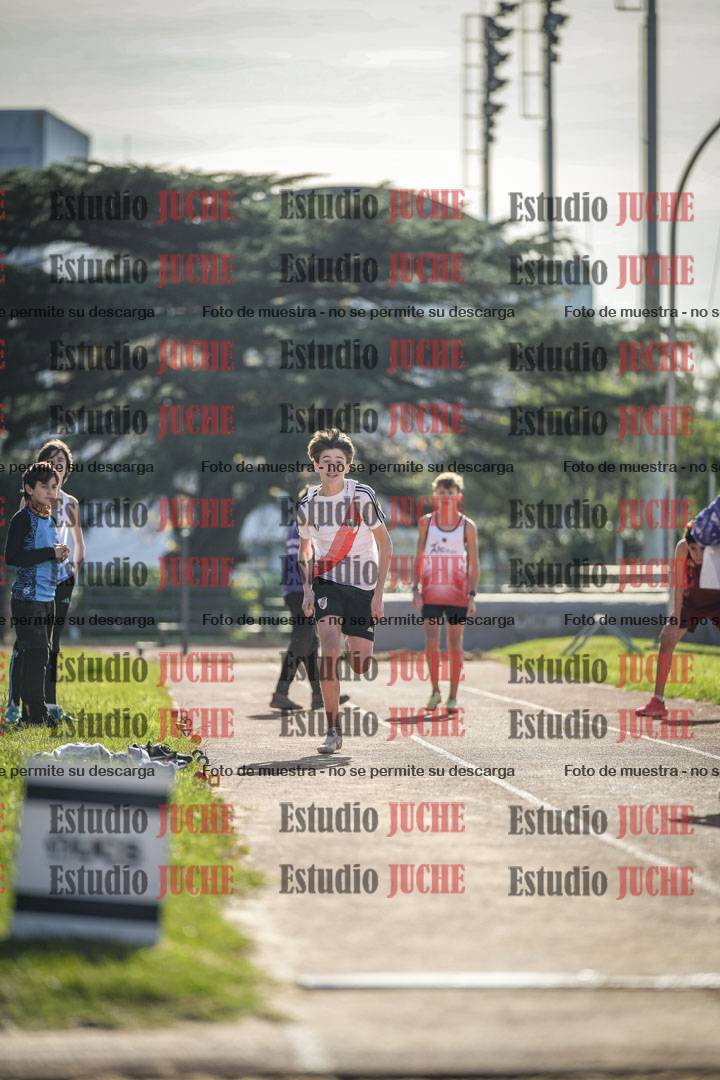 Fotos del salto en largo varones - U14