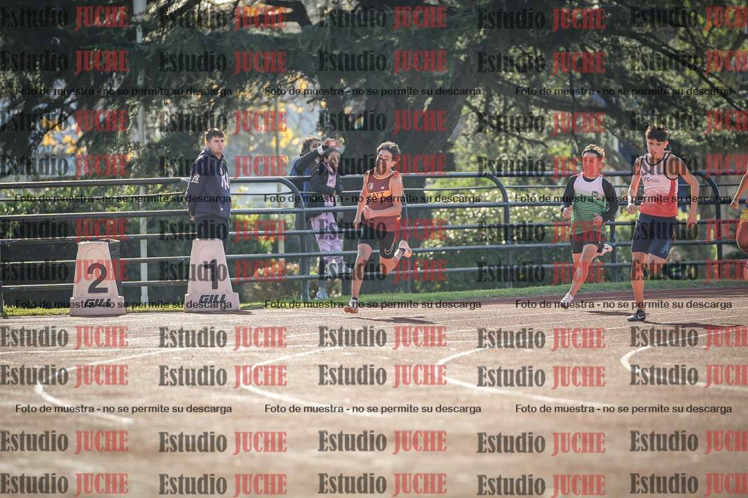 Fotos de los 200 m llanos de varones