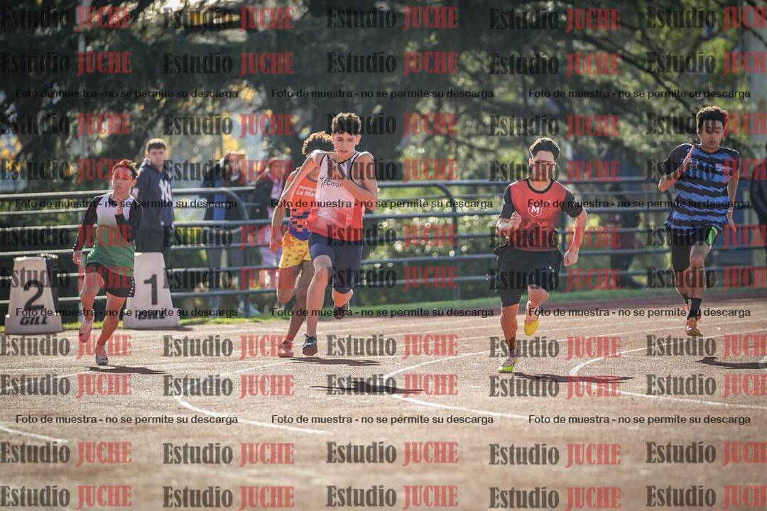 Fotos de los 200 m llanos de varones