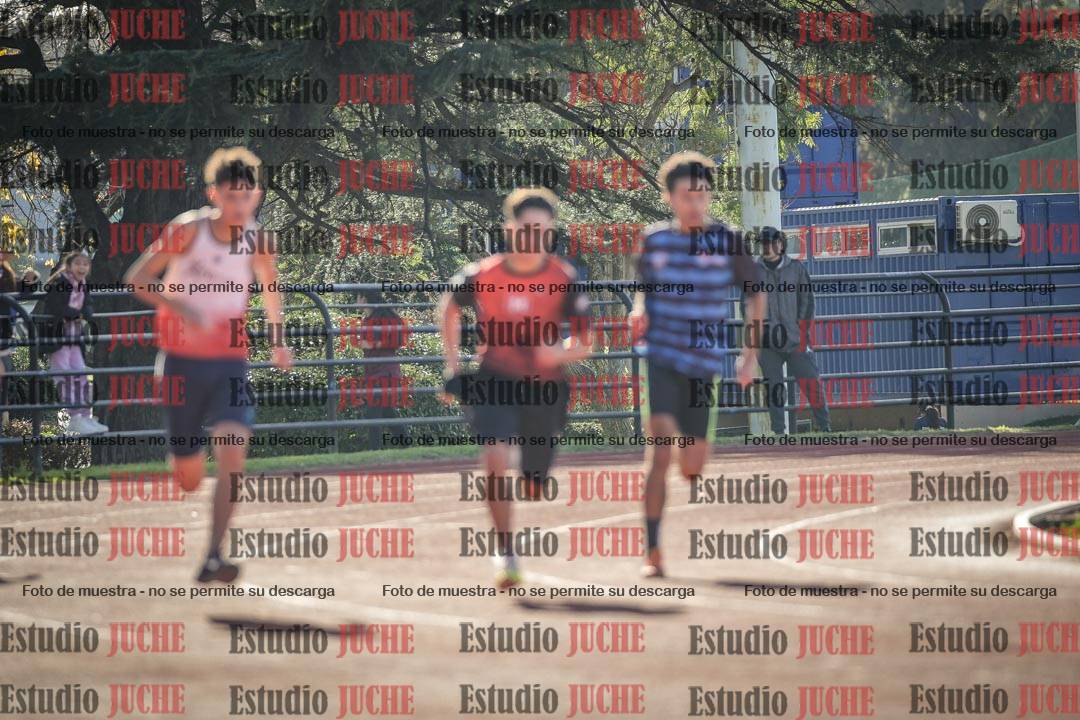 Fotos de los 200 m llanos de varones