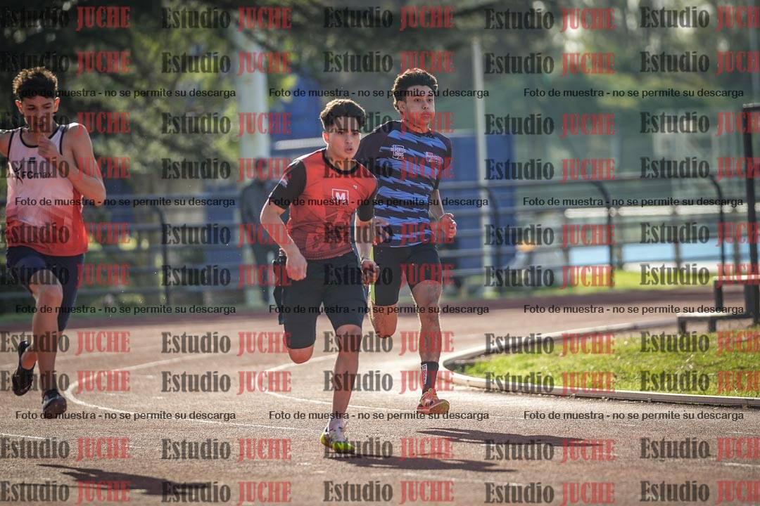 Fotos de los 200 m llanos de varones