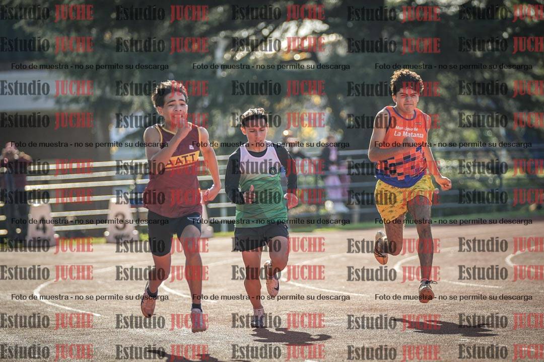 Fotos de los 200 m llanos de varones