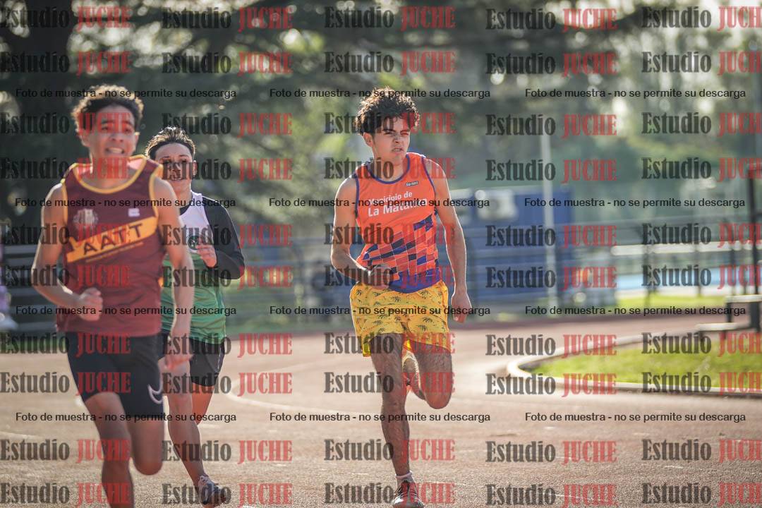 Fotos de los 200 m llanos de varones