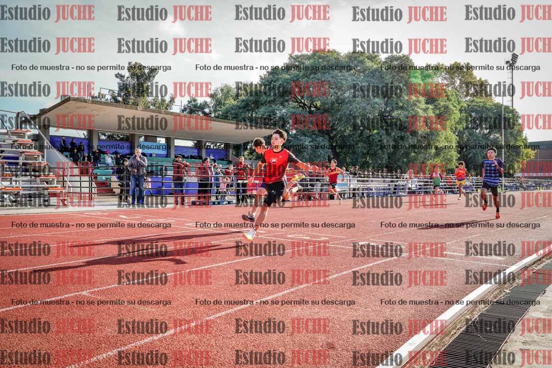Fotos de los 200 m llanos de varones