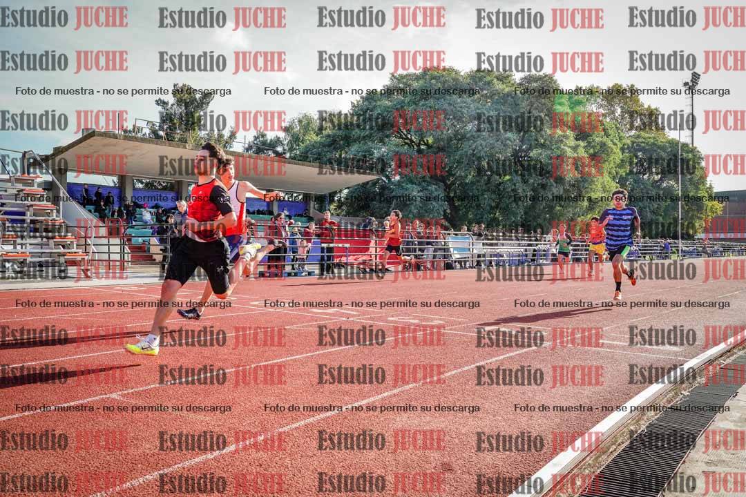 Fotos de los 200 m llanos de varones