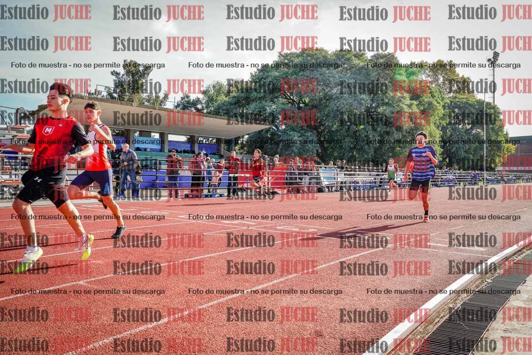 Fotos de los 200 m llanos de varones