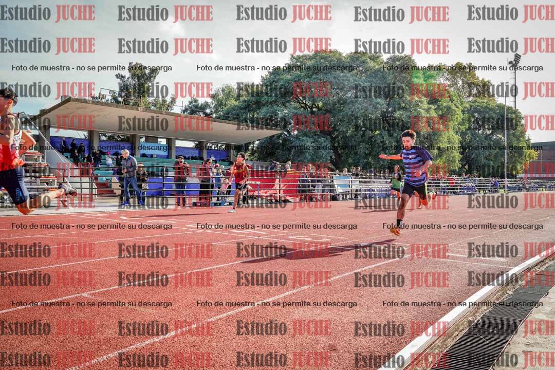 Fotos de los 200 m llanos de varones