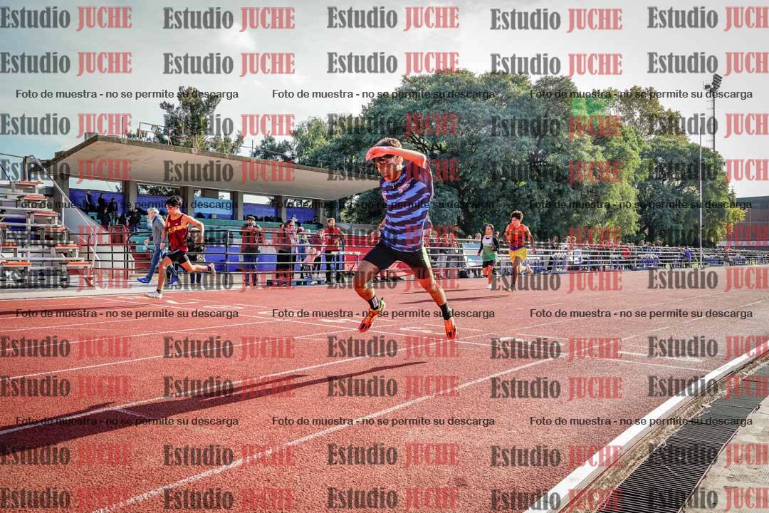 Fotos de los 200 m llanos de varones