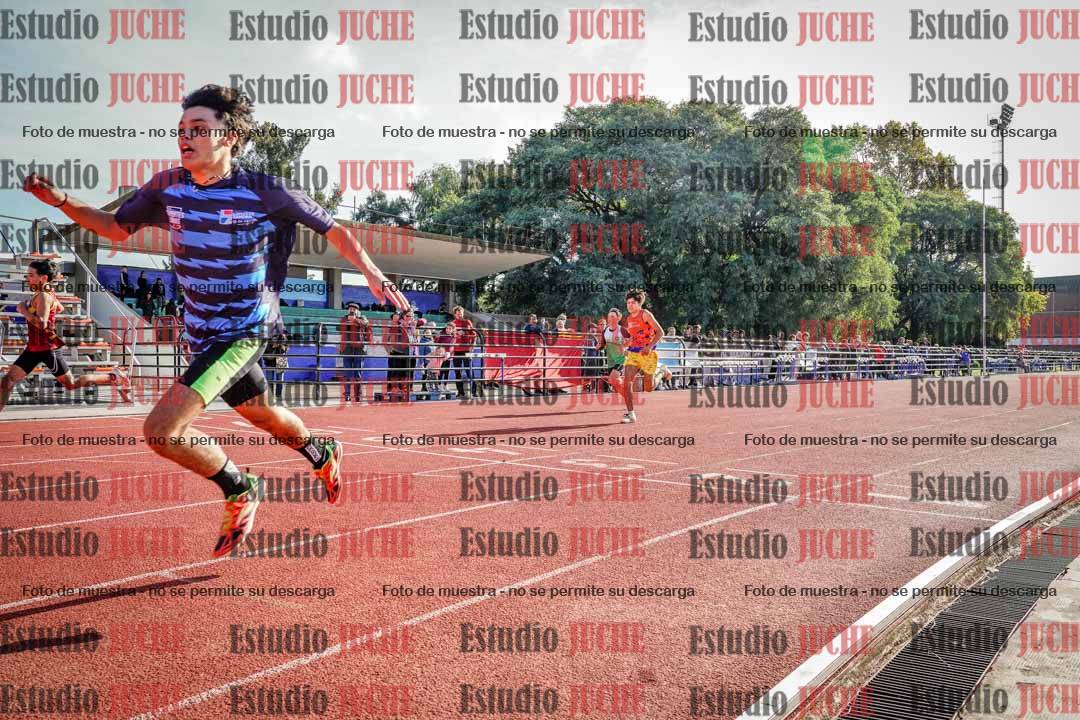 Fotos de los 200 m llanos de varones