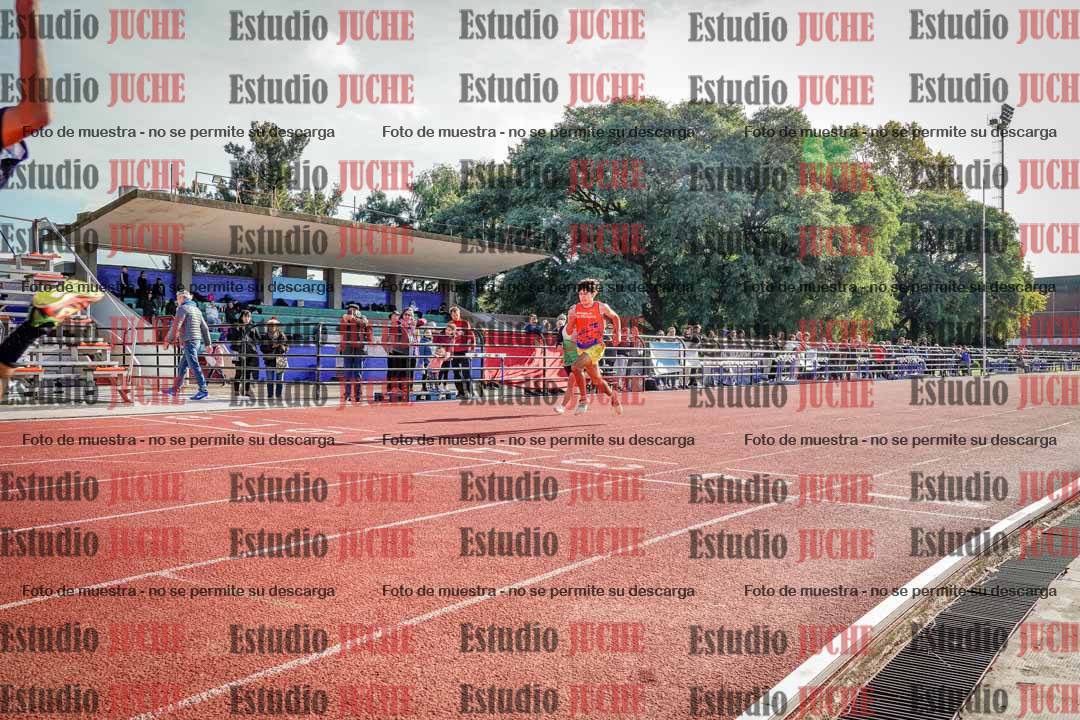 Fotos de los 200 m llanos de varones