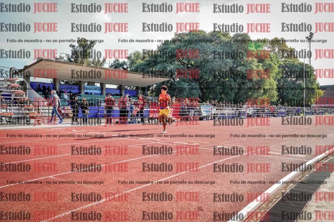 Fotos de los 200 m llanos de varones