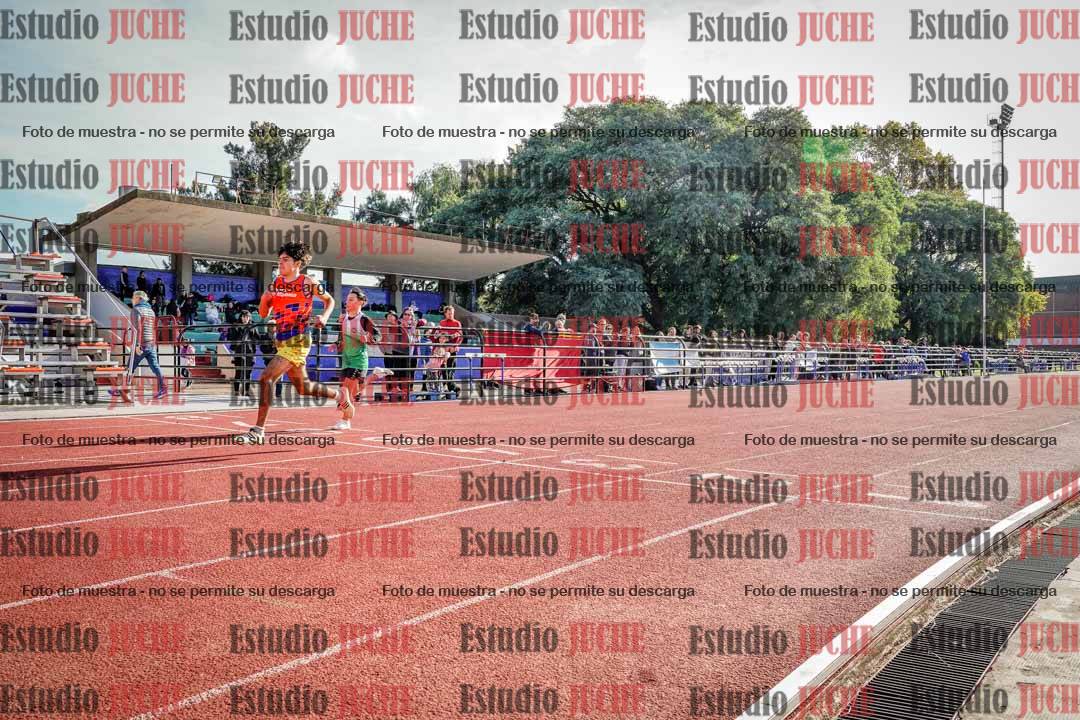 Fotos de los 200 m llanos de varones