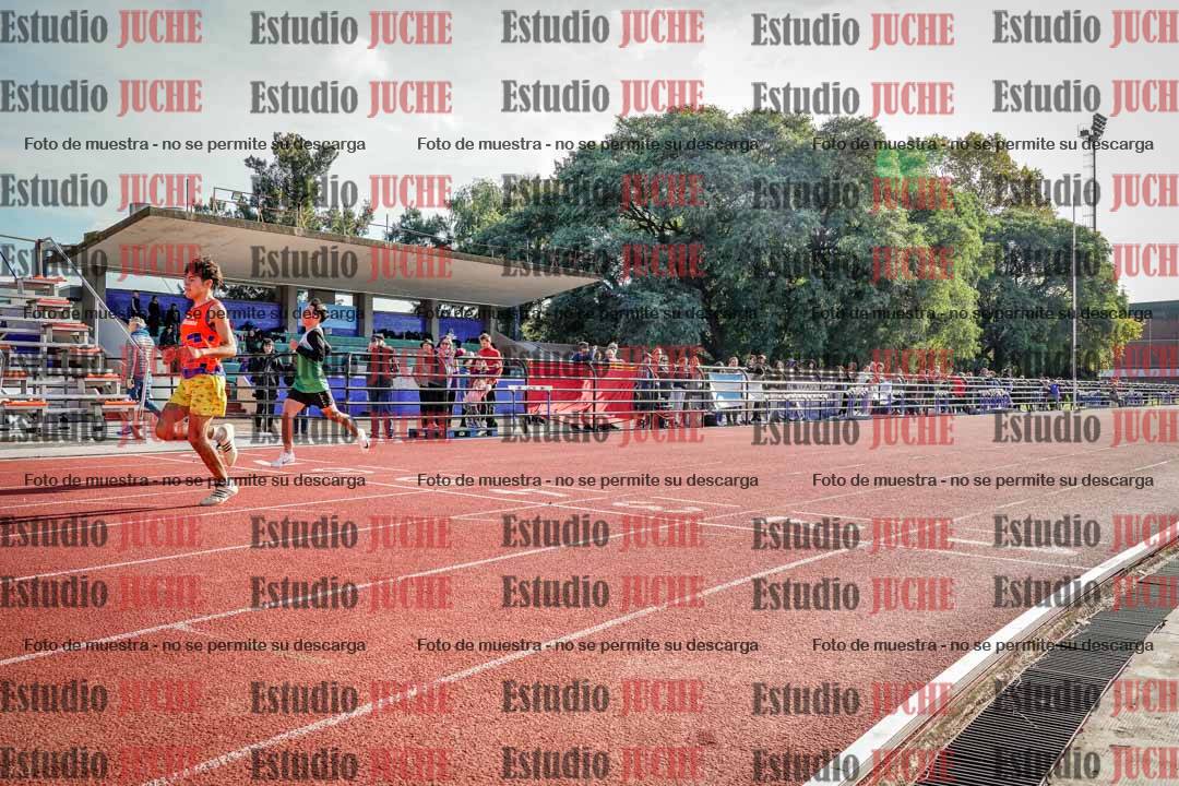 Fotos de los 200 m llanos de varones