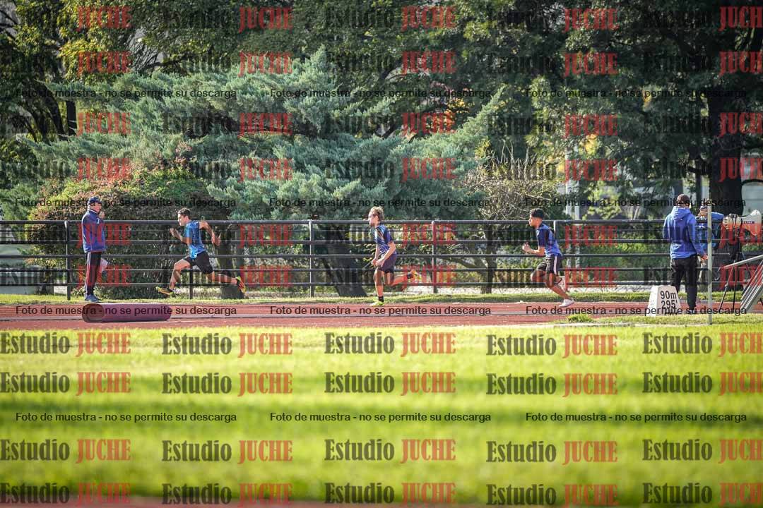 Fotos de los 200 m llanos de varones