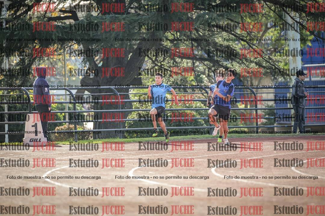 Fotos de los 200 m llanos de varones