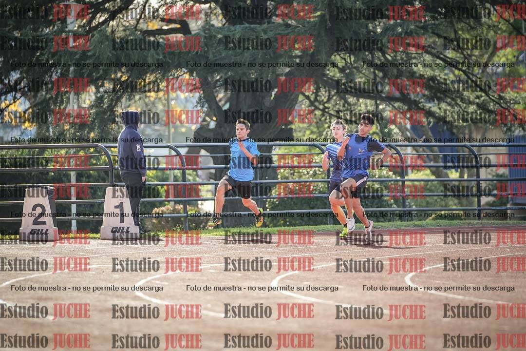 Fotos de los 200 m llanos de varones