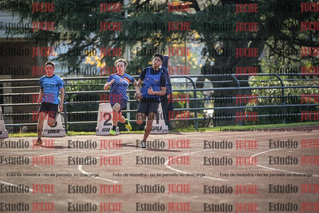 Fotos de los 200 m llanos de varones