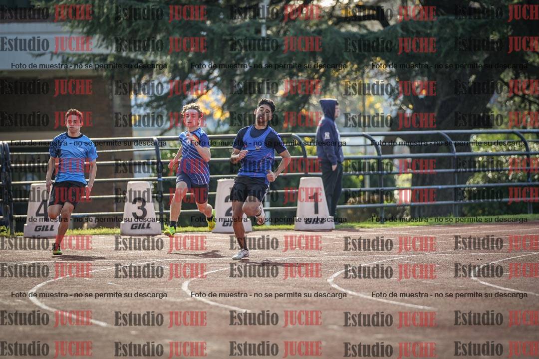 Fotos de los 200 m llanos de varones